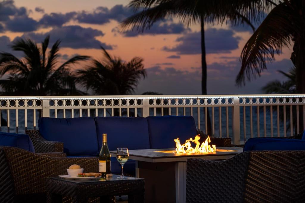 Courtyard by Marriott Fort Lauderdale Beach fort lauderdale hotels for gays fort lauderdale banner