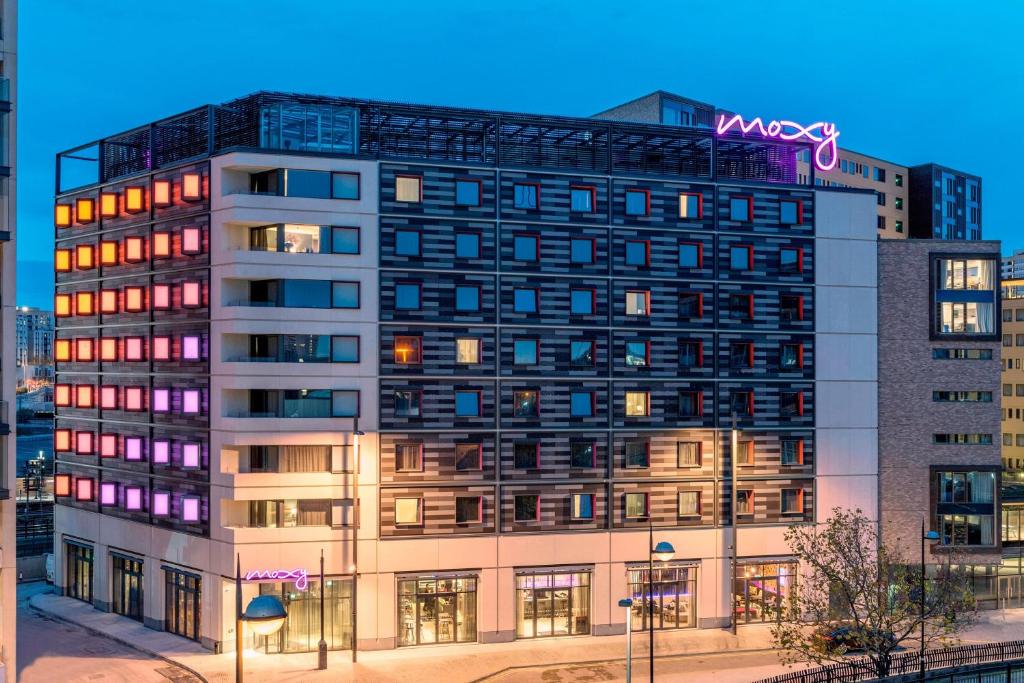 Moxy London Stratford Hotel for Gays London