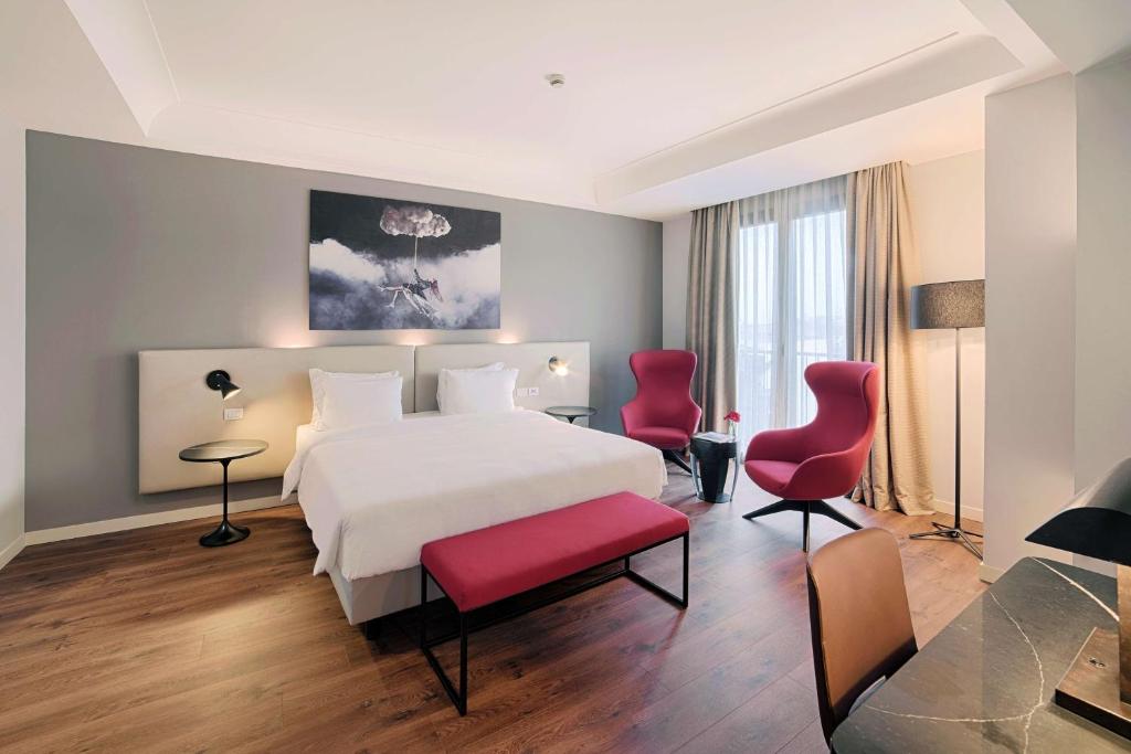 Hotels for Gays Milan Radisson Blu Hotel Milan