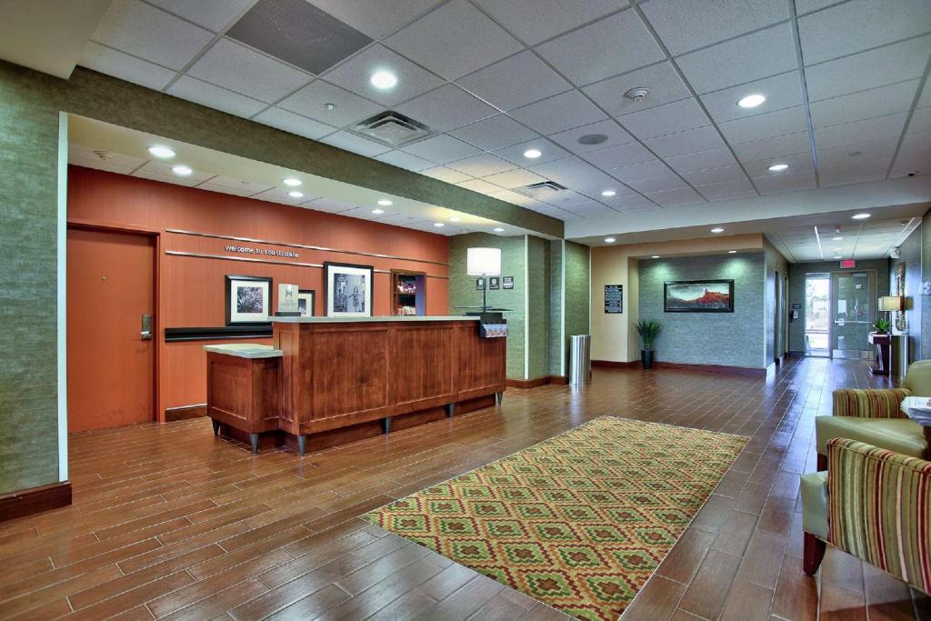 Hampton Inn & Suites Scottsdale Hotels for Gays Scottsdale