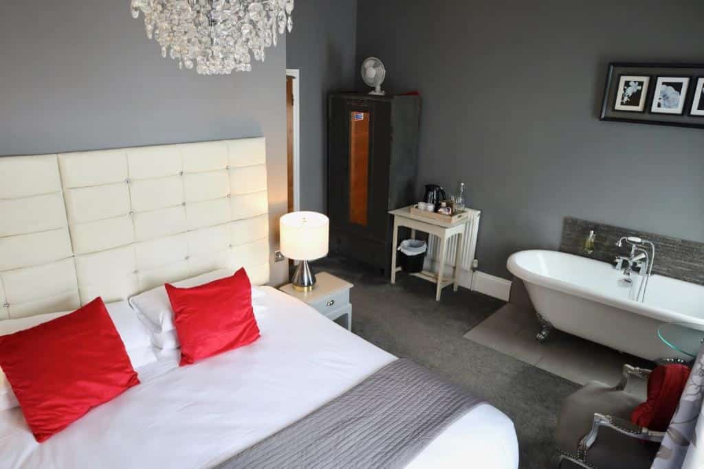 brighton inn boutique guest accommodation hotels for gays brighton & hove room