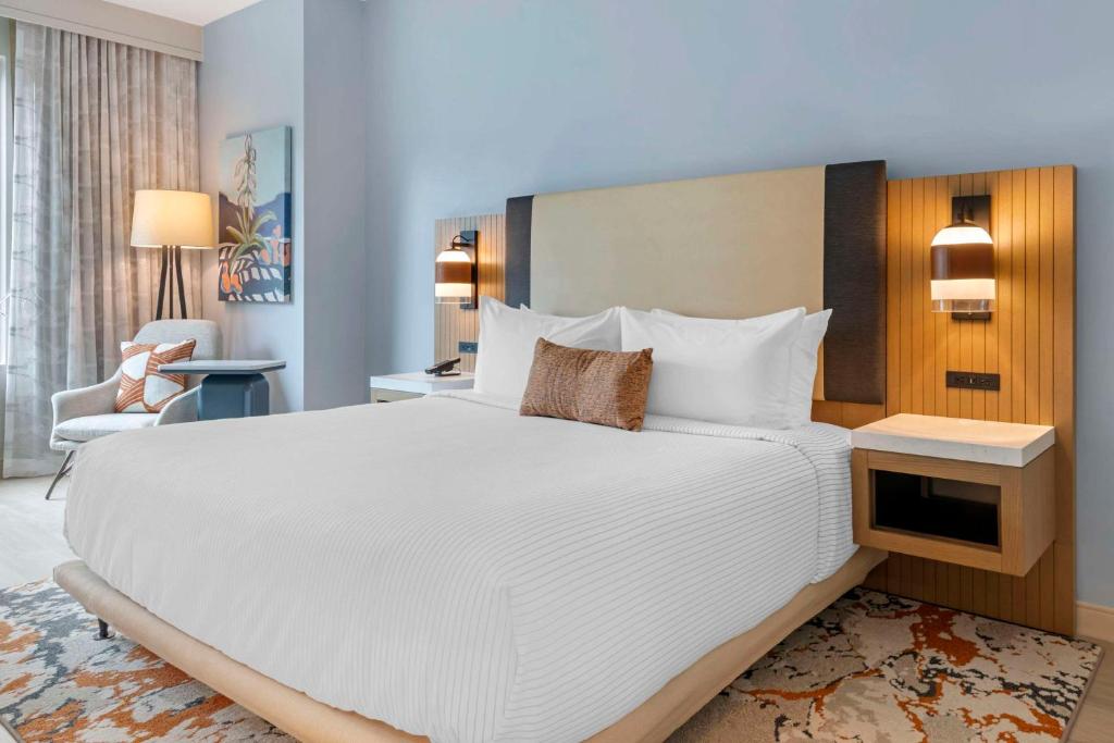 cambria hotel austin downtown hotels for gays austin room