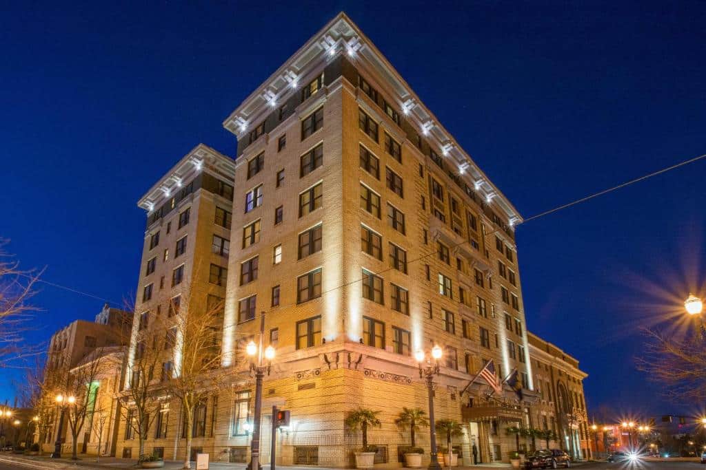 hotel deluxe hotels for gays portland front