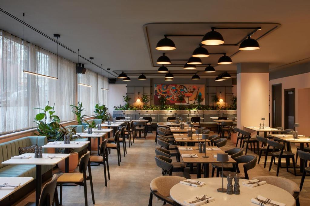 hotel indigo newcastle hotels for gays newcastle restaurant