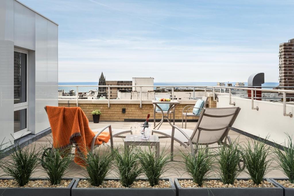 q square by supercity aparthotels hotels for gays brighton & hove terrace