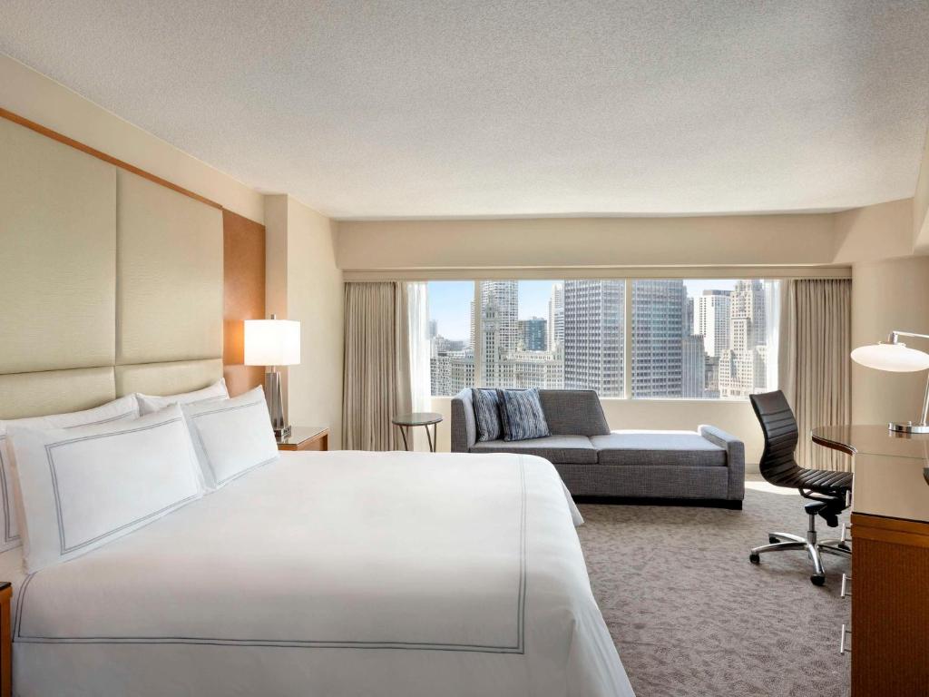 swissotel chicago hotels for gays chicago room