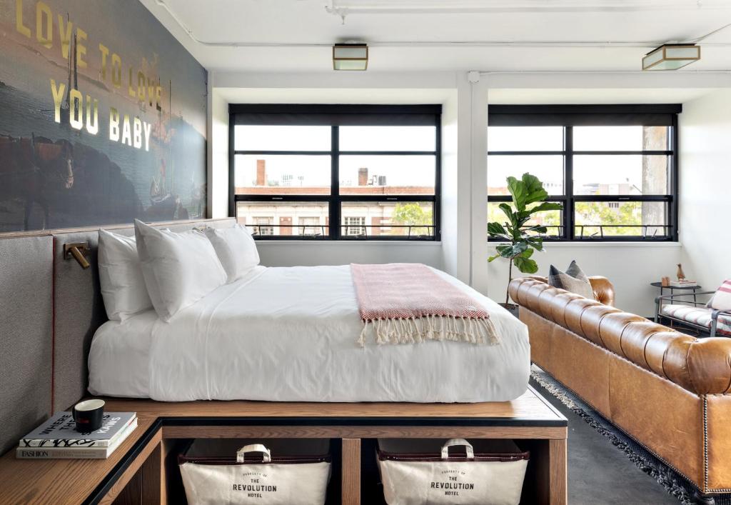 the revolution hotel hotels for gays boston room