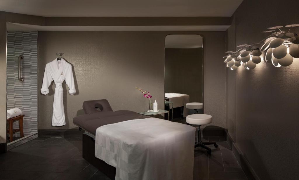 the watergate hotel georgetown hotels for gays washington dc spa