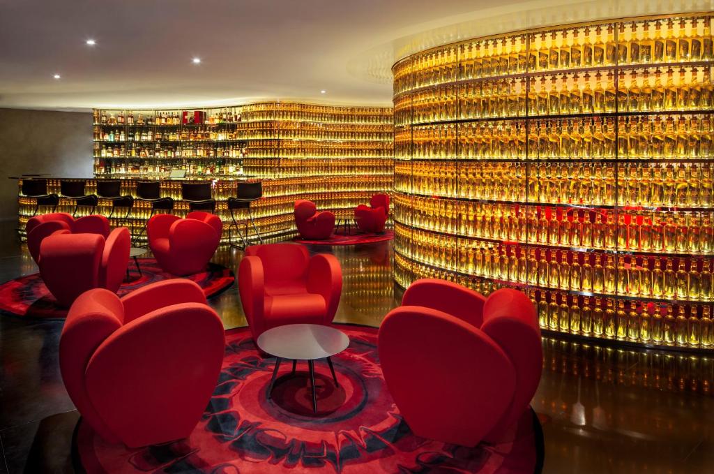 the watergate hotel georgetown hotels for gays washington dc bar