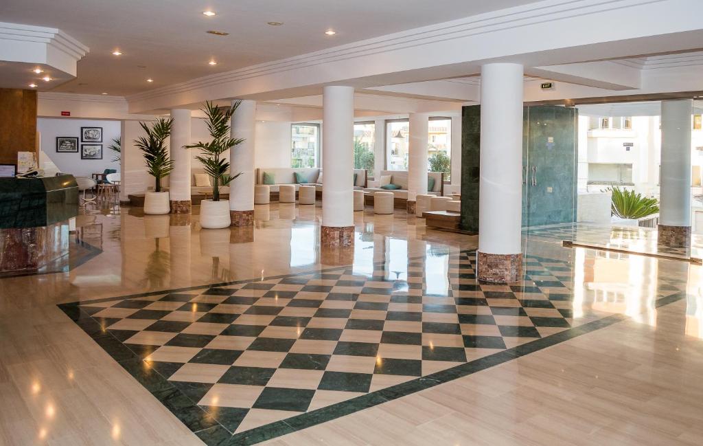 bq sarah adults only hotels for gays salou lounge