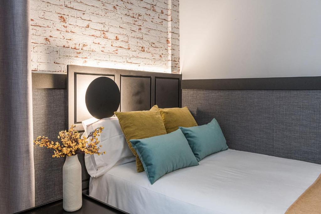 bypillow san mamés hotels for gays bilbao room