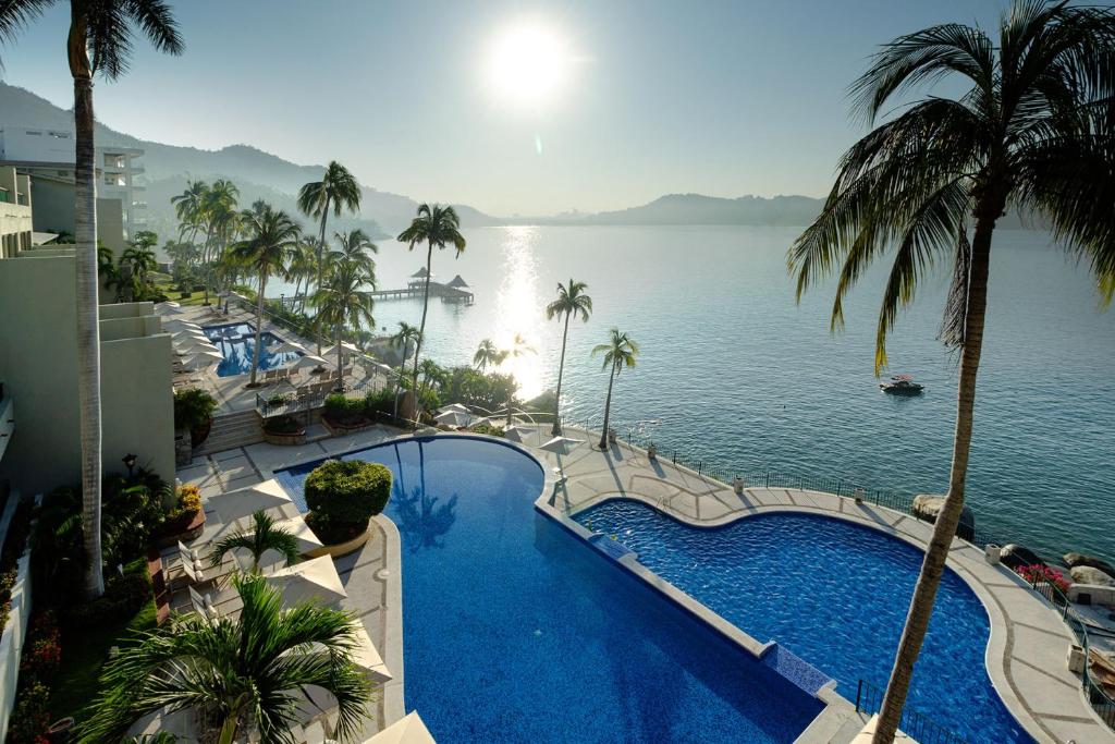 camino real acapulco diamante hotels for gays acapulco beachfront hotel