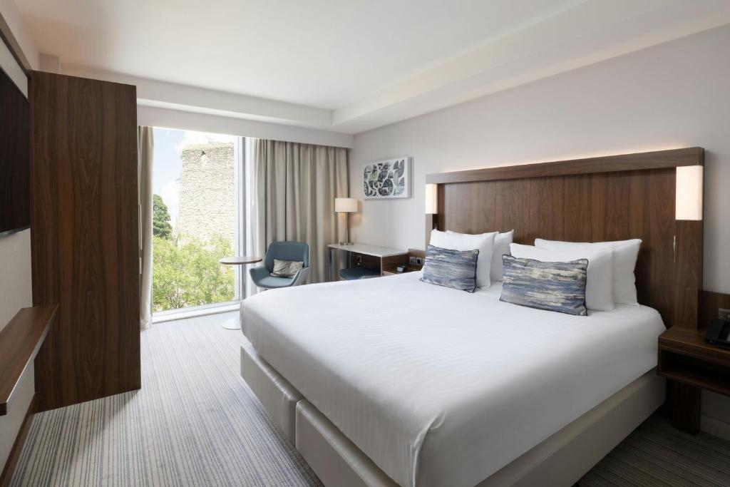 courtyard by marriott oxford city centre hotels for gays oxford room