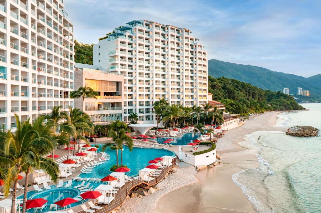 hilton vallarta riviera hotels for gays puerta vallarta beachfront hotel beachfront hotel