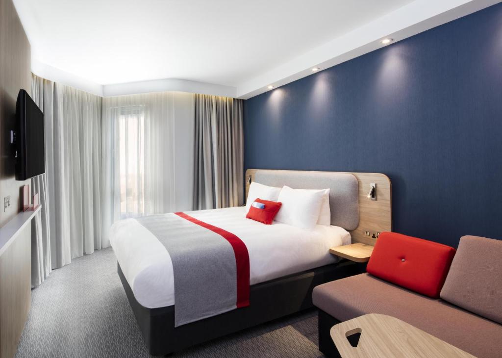 holiday inn express belfast city hotels for gays belfast room