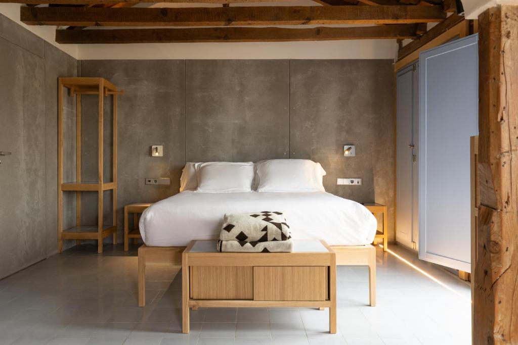 hotel carlos v hotels for gays toledo room