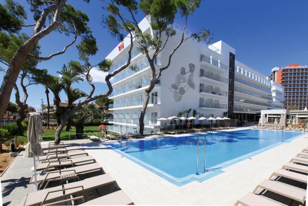 hotel riu concordia hotels for gays salou swimming pool