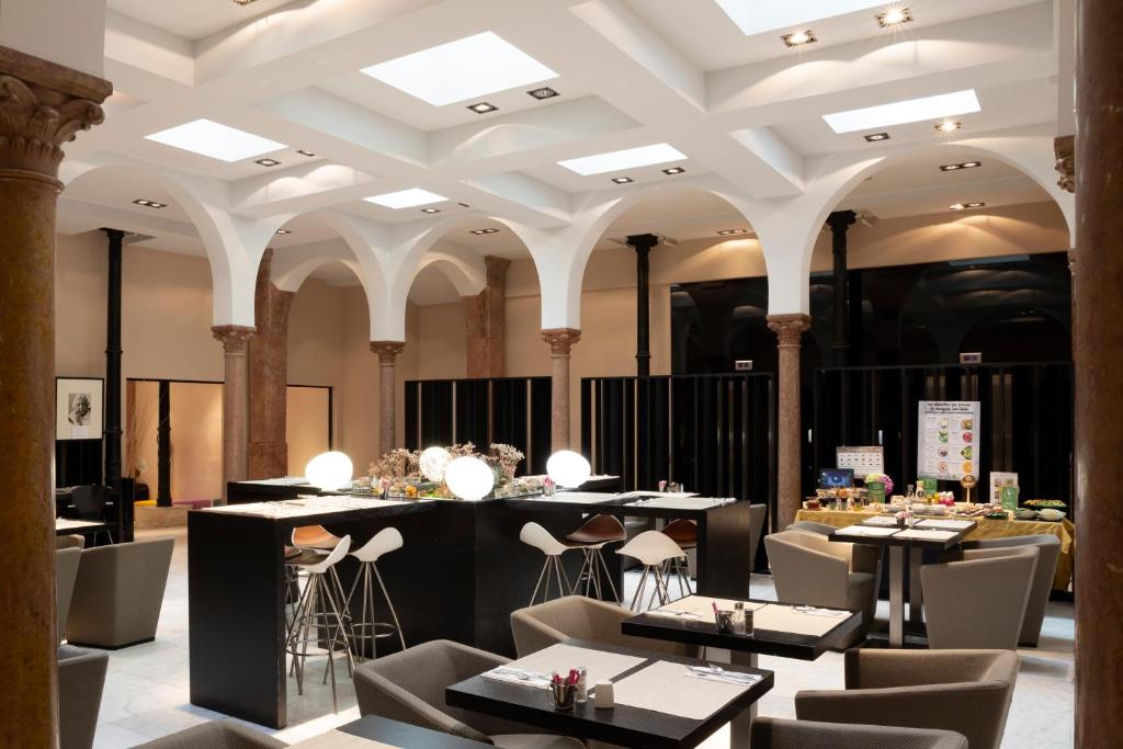 petit palace plaze malaga hotels for gays malaga lounge