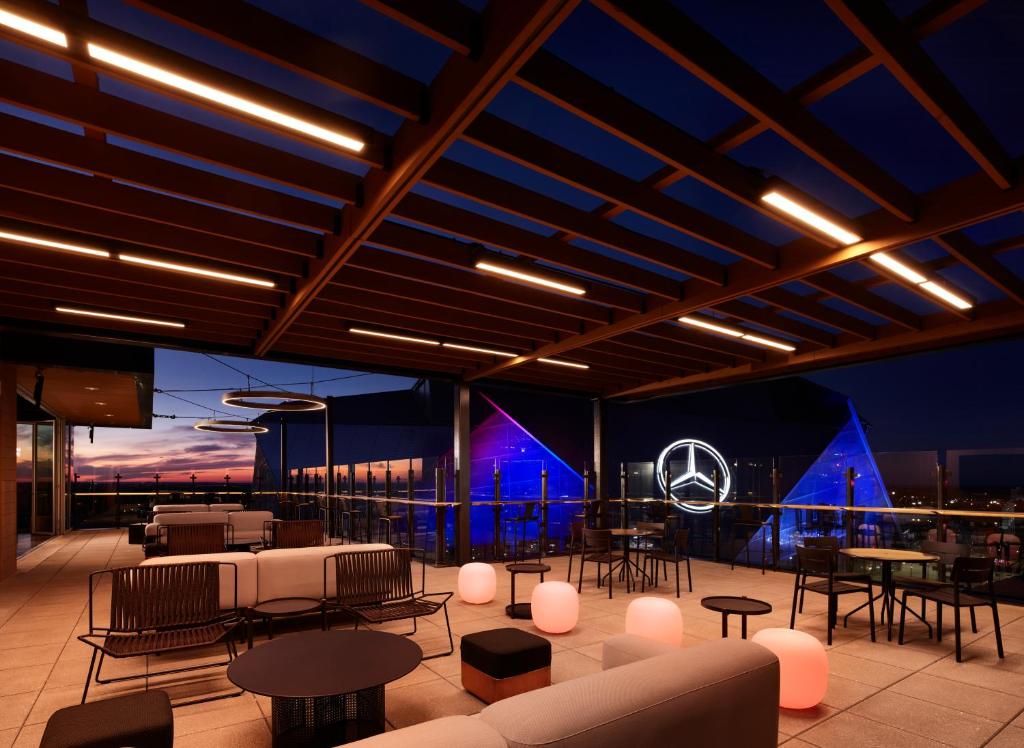 reverb hotel hotels for gays atlanta living room