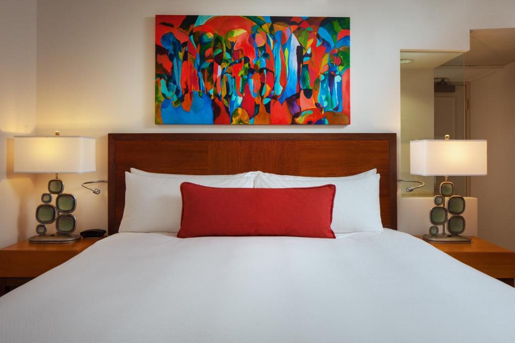 the royal hawaiian hotels for gays hawaii room