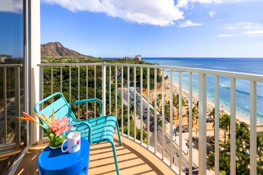 the twin fin hotel hotels for gays hawaii terrace