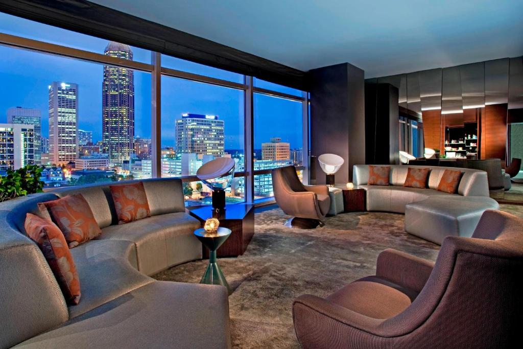 w atlanta downtown hotel hotels for gays atlanta living room