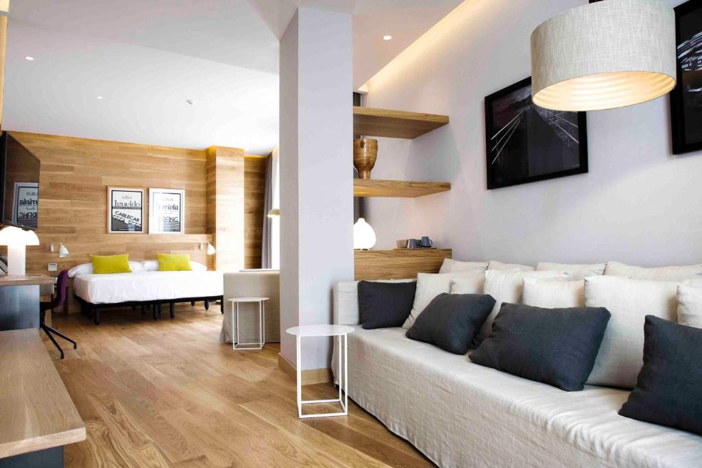 zenit san sebastián hotels for gays san sebastian room