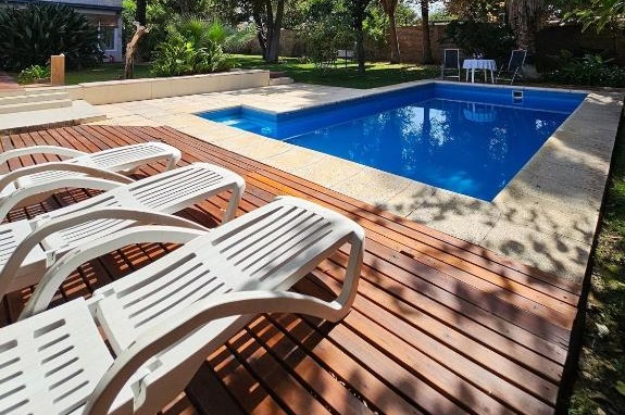 buen viaje mendoza hotels for gays mendoza swimming pool