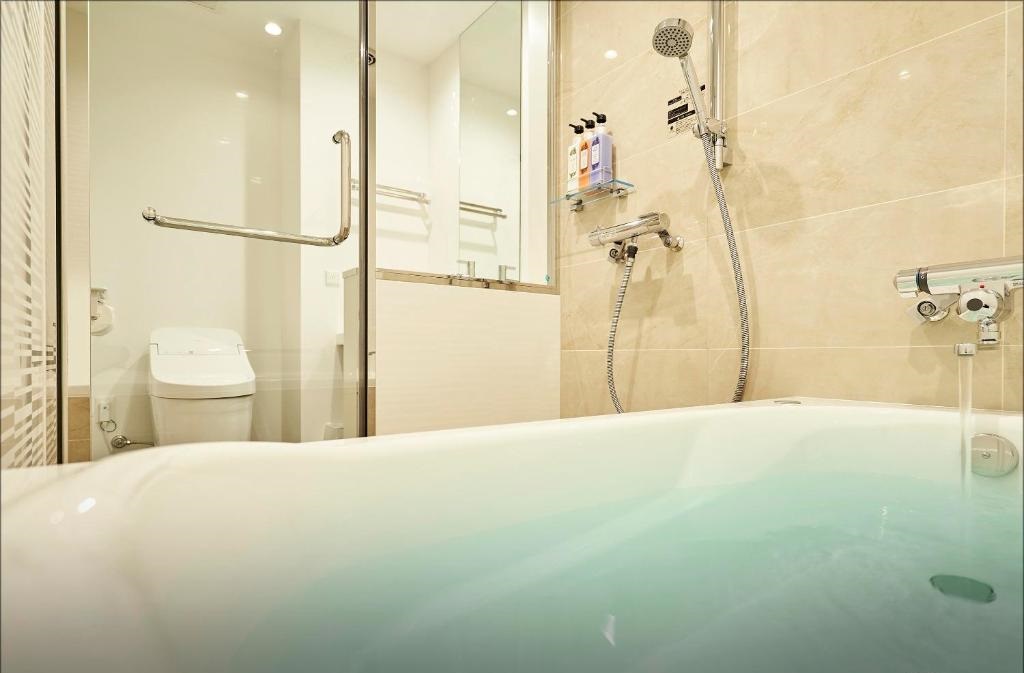 daiwa roynet hotel kobe hotel hotels for gays kobe tub