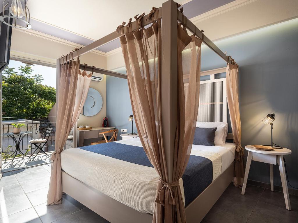 elia potie hotels for gays crete room