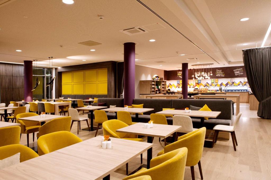 hampton dortmund hotels for gays dortmund dining room