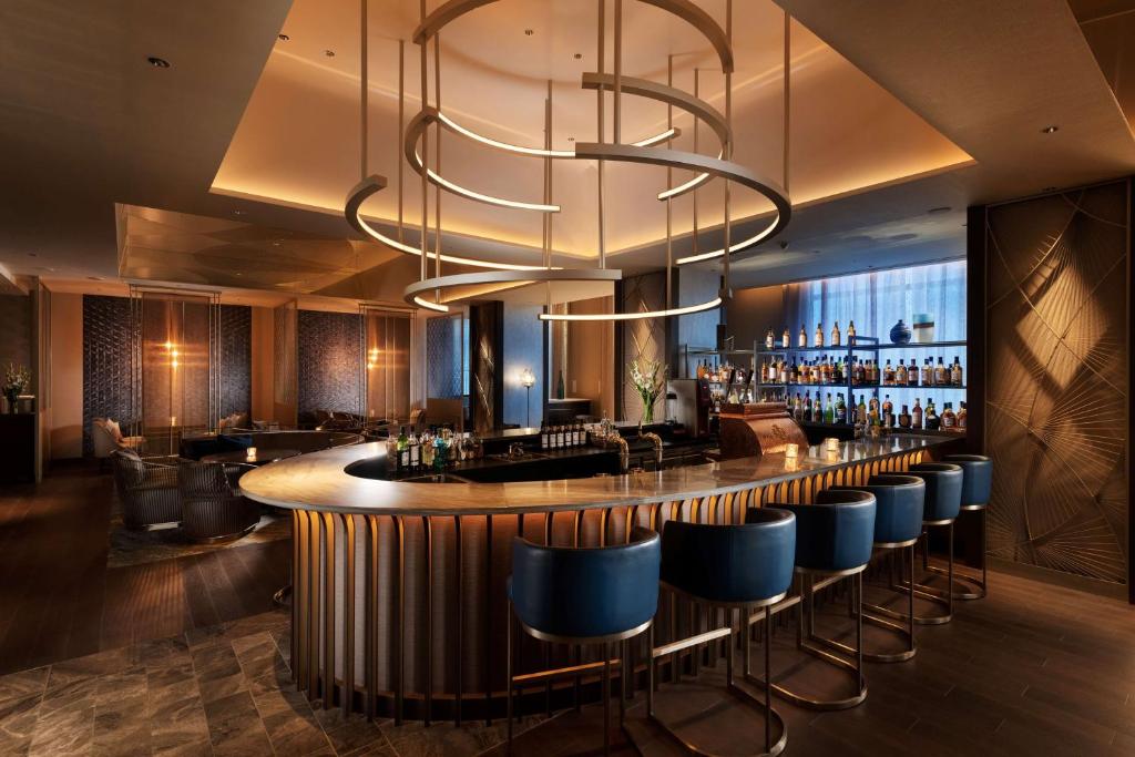 hilton hiroshima hotels for gays hiroshima bar