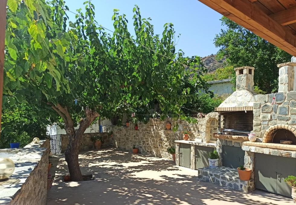 il silenzio hotels for gays crete bbq