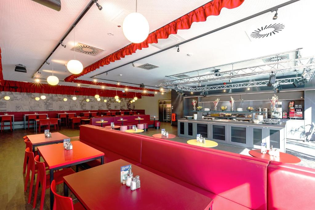 meininger hotel hotels for gays dresden shared kitchen