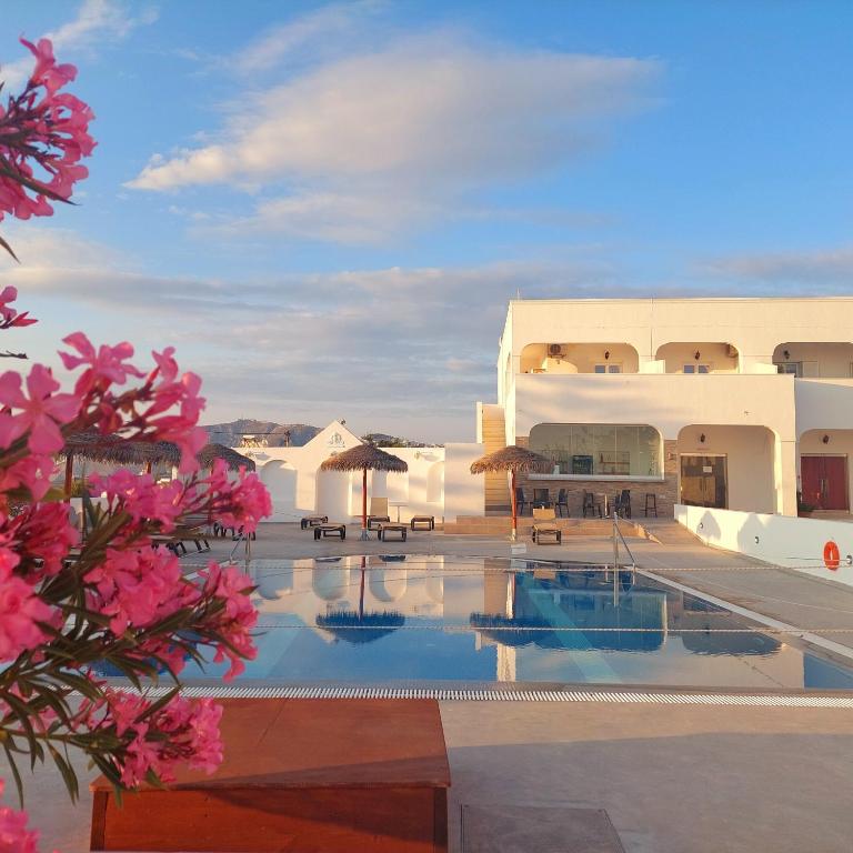 nikos hotel hotels for gays santorini hotel front and pool