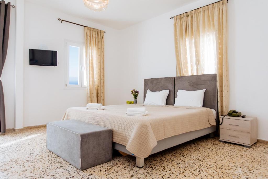 nikos hotel hotels for gays santorini room