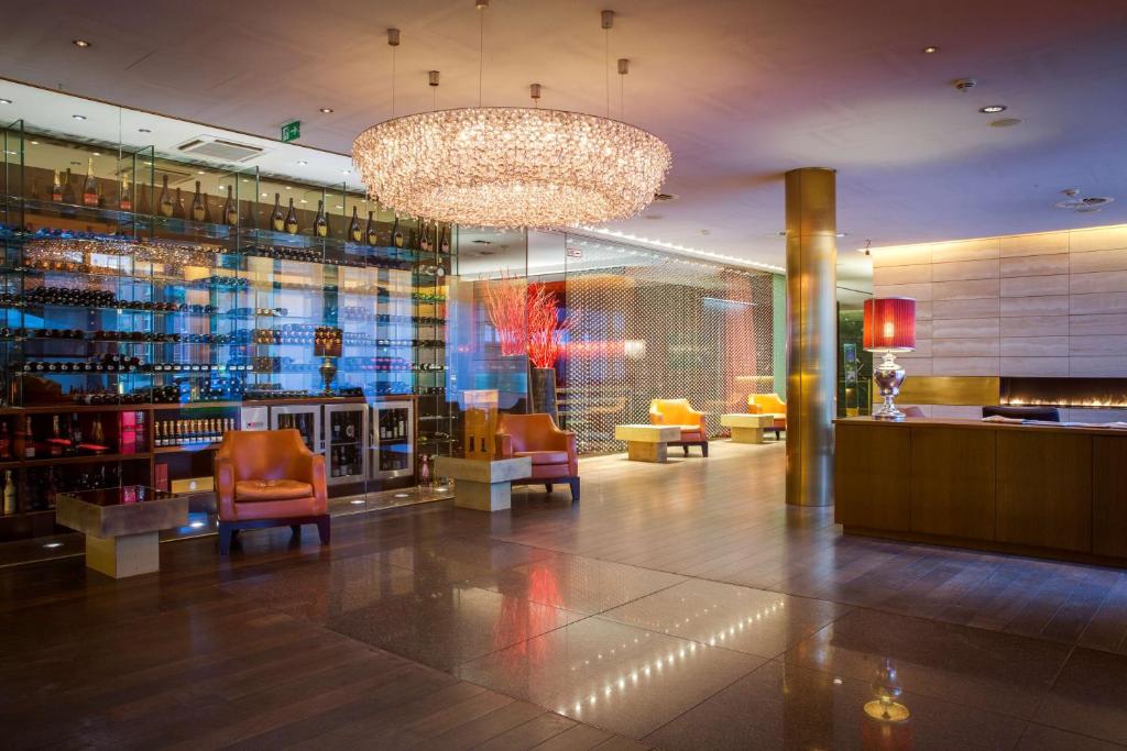 radisson blu media harbour hotels for gays dusseldorf bar