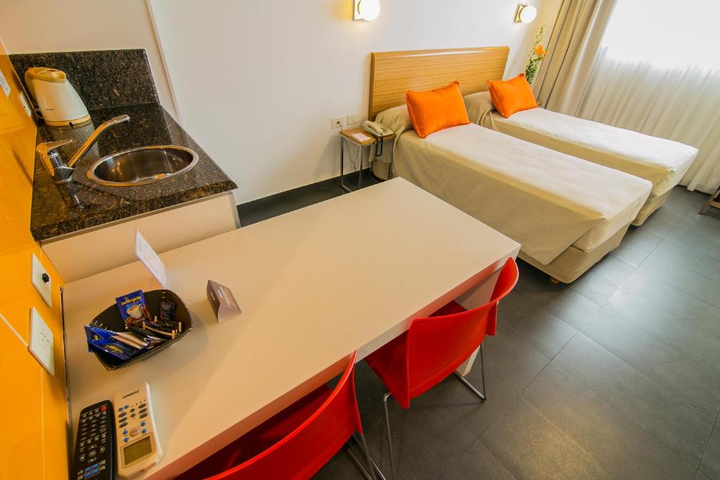 roberta rosa de fontana suites hotels for gays rosario room