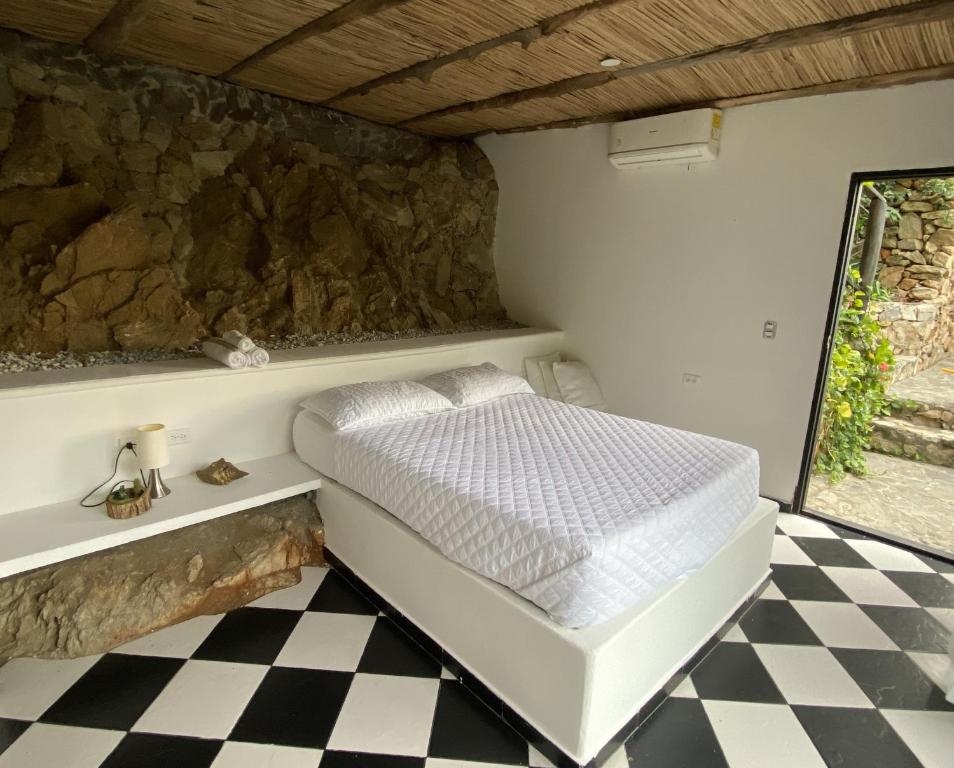 akela gaira hotel hotels for gays santa marta room