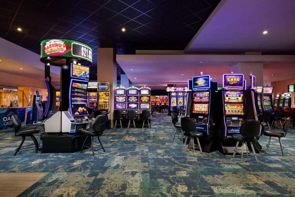 embassy suites hotels for gays san juan casino