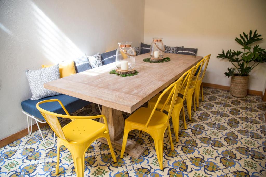 hotel boutique casa mia hotels for gays santa marta dining room
