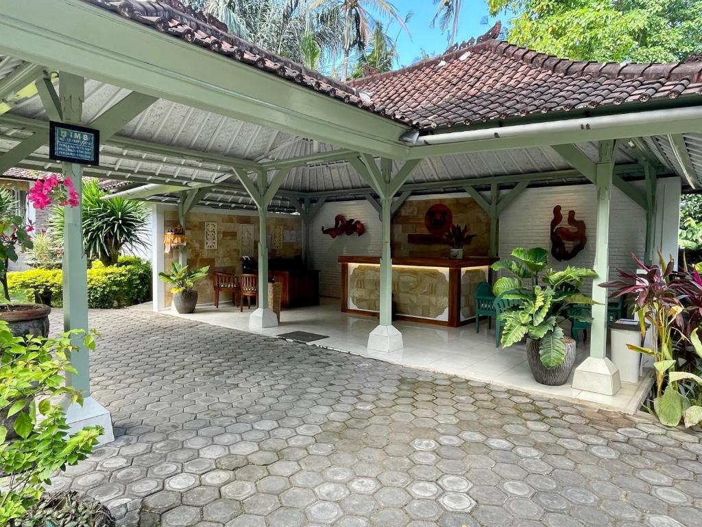 gay travel bali Dasa Wana - DW Jungle Resort